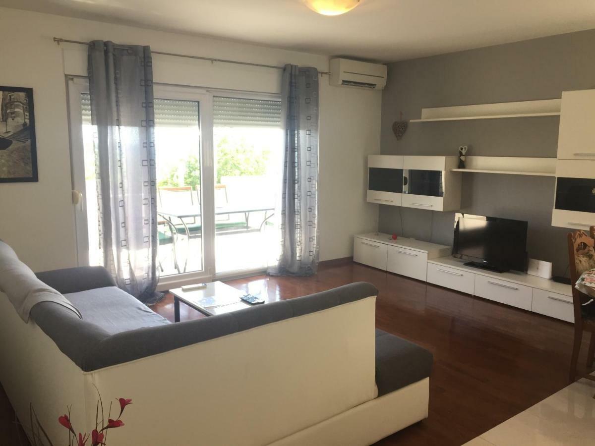 Apartman Mila Apartment Kaštela Екстериор снимка
